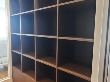  Гардеробная и рабочая зона