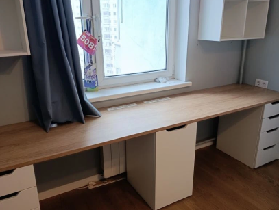 Рабочая зона в детскую комнату