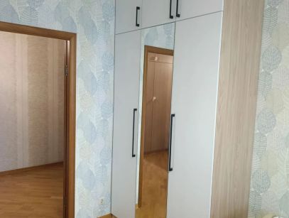 Мебель в детскую комнату и прихожую